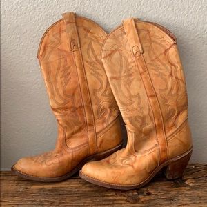 Vintage cowboy boots size 6